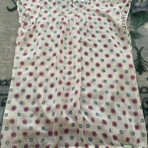 Ladies Printed Blouse - Picture 4 of 8